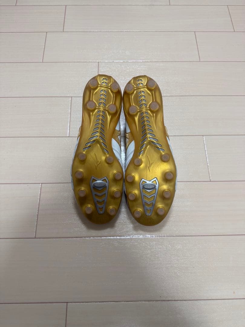 【レア】モレリア NEO 4 β JAPAN スーパーホワイトパール 26.0
