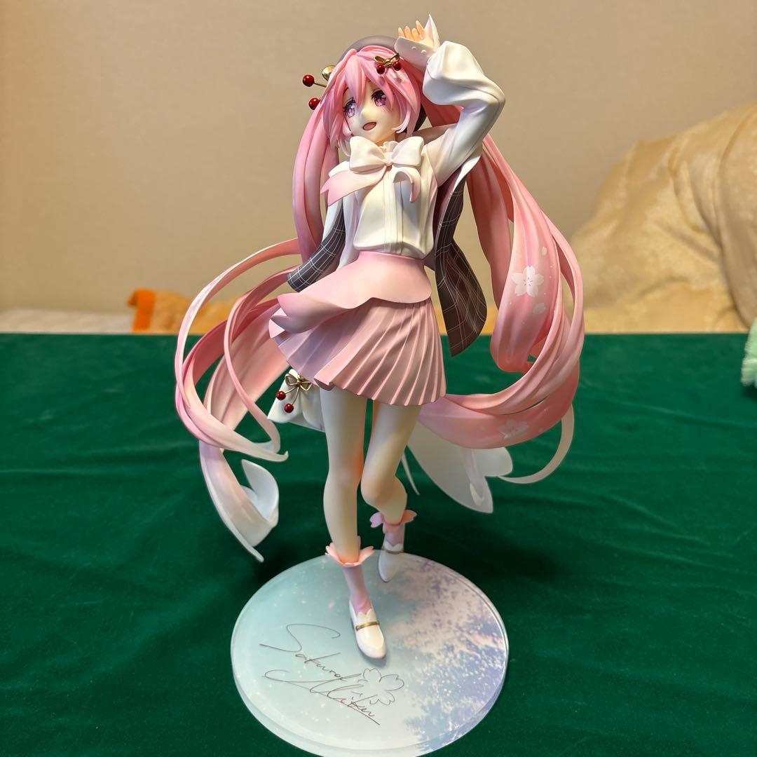 桜ミク お花見コーデVer. 1/6スケールフィギュア