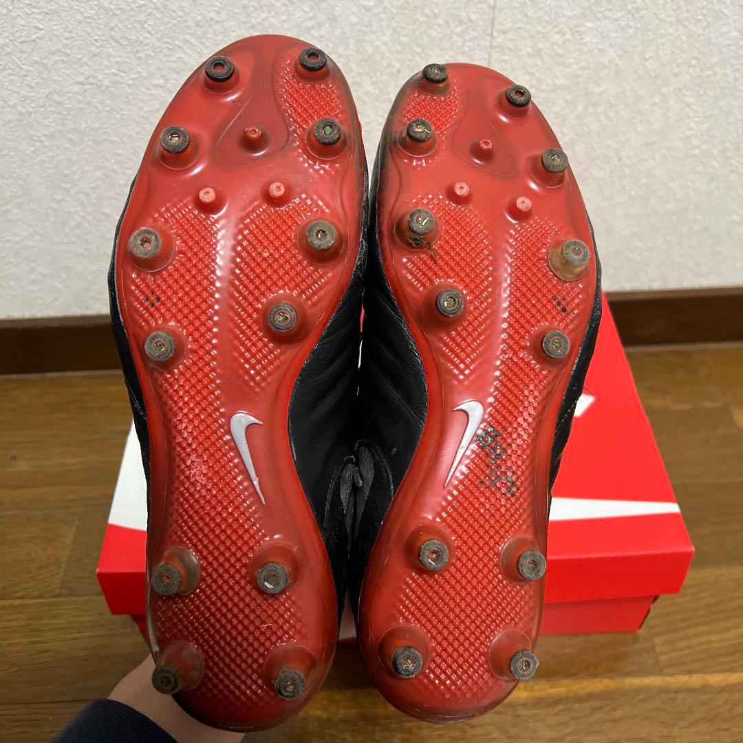 サッカースパイクNIKE ティエンポレジェンド7 AG