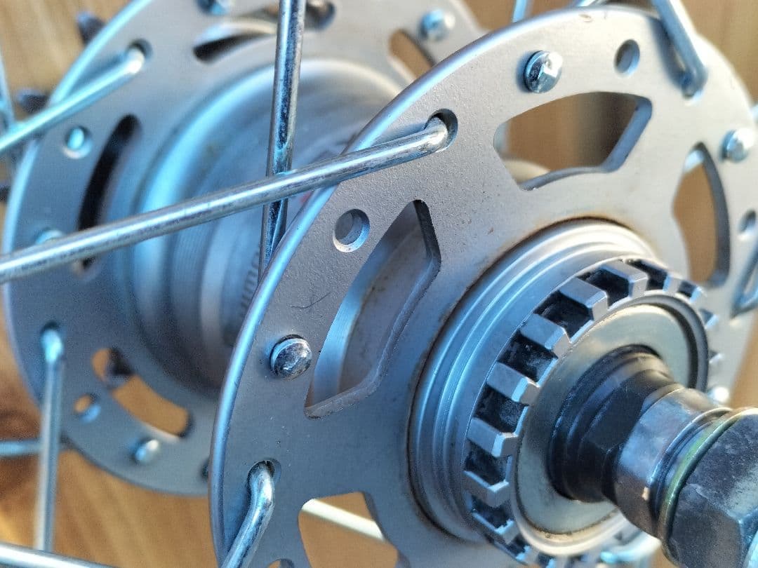 700Cサイズ インター3 内装3段変速ホイール24H リア120mm ギア16