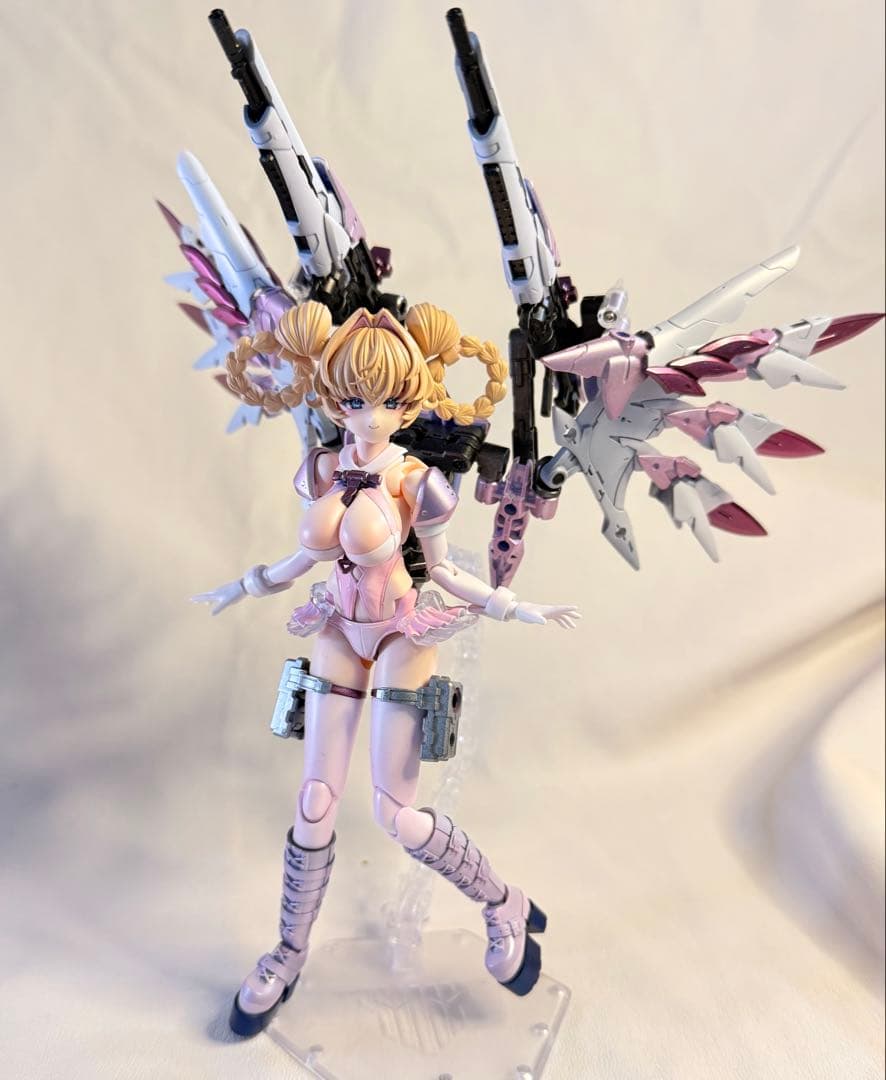 美プラ　メガミデバイス　デザイアメイデン　メディック　コトブキヤ　塗装完成品