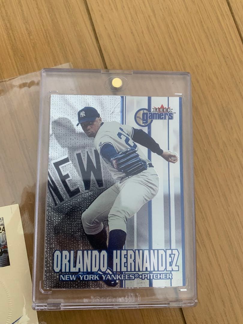 ヤンキース　Orlando hernandez 直筆サイン入りグローブ