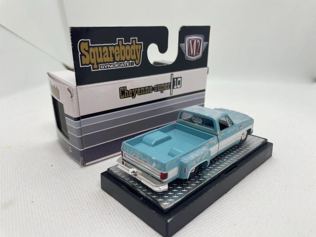 4R-664 M2 1/64 シボレー 1977 Cheyenne Super
