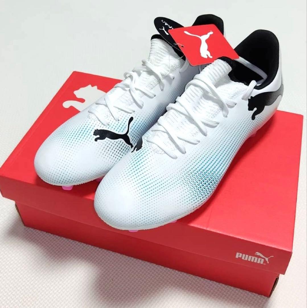 27 新品 PUMA プーマ スパイク　メンズ　フューチャー7 プレイ HG 白