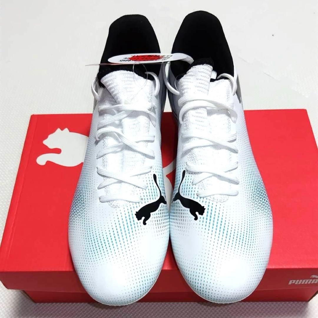 27 新品 PUMA プーマ スパイク　メンズ　フューチャー7 プレイ HG 白