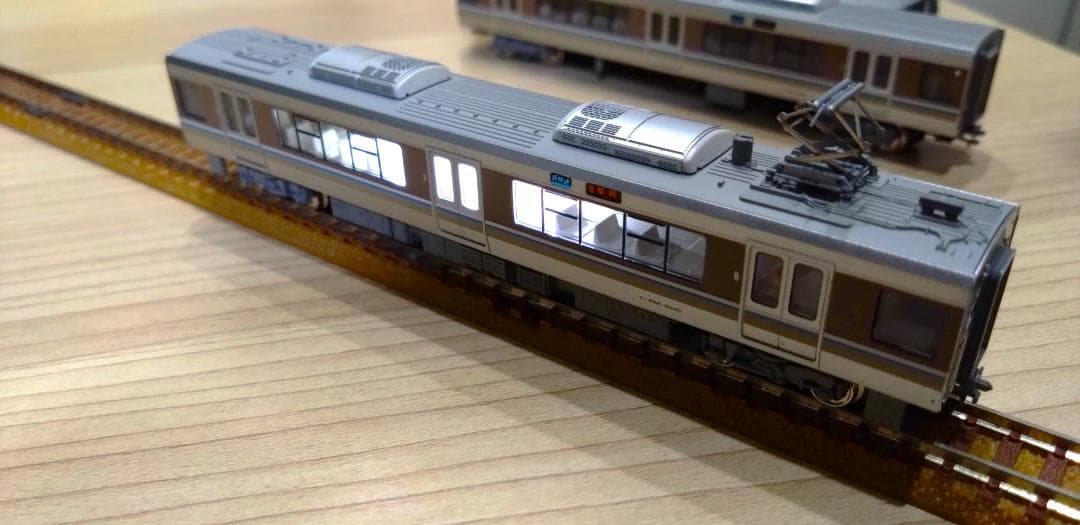 Nゲージ　KATO　223系2000番台1次車　新快速　4両セット　室内灯付き