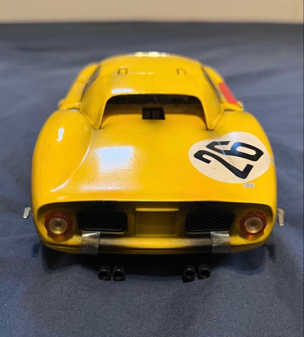 ホットウィール フェラーリ Ferrari 250 LM 1/18 モデルカー