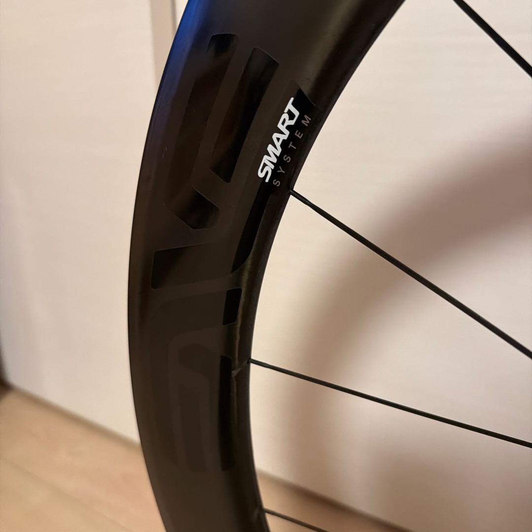 ENVE SES6.7 × ChrisKing R45 ceramic hub