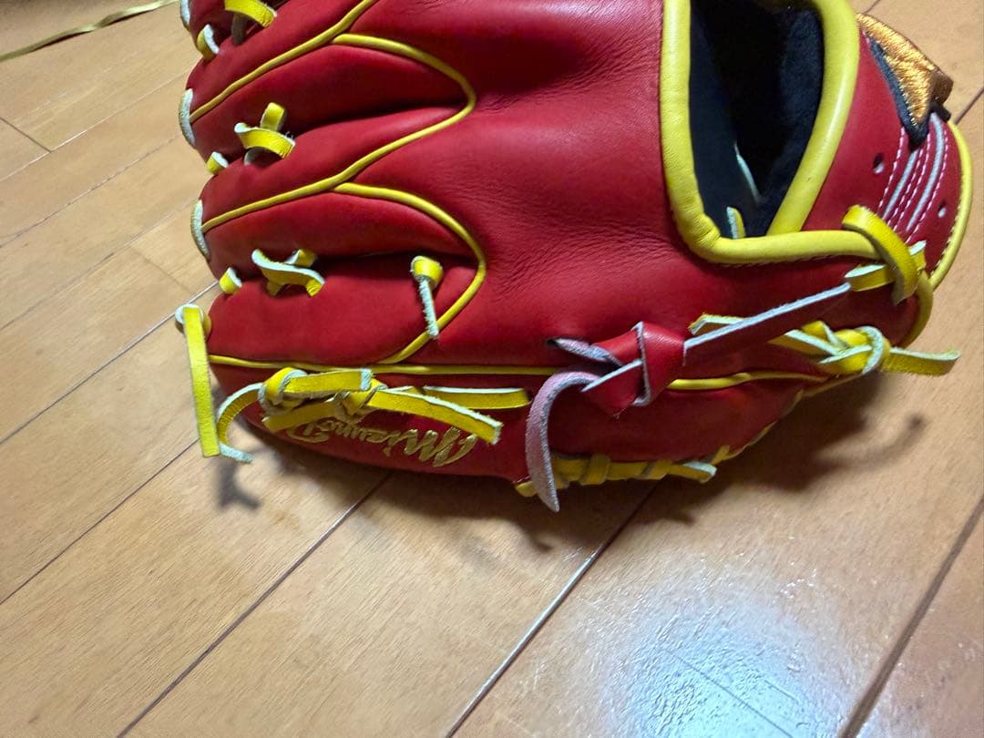 ミズノプロ　硬式野球グローブ レッド　投手用