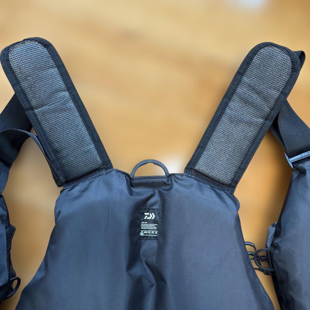 【未使用品】 DAIWA ダイワ フローティングジャケット DF-6421