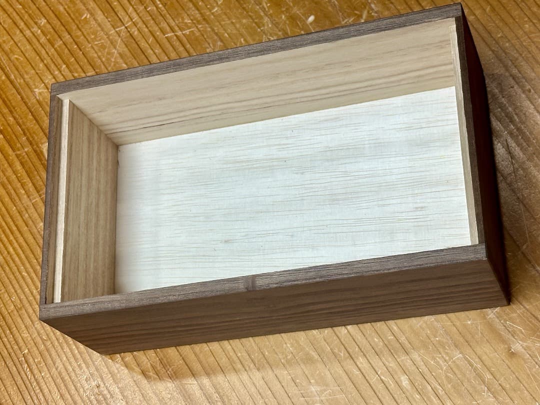 【値下げ】新品　工房ゆずりは　ティッシュBOX　カバー　花柄　プレゼントゆー02