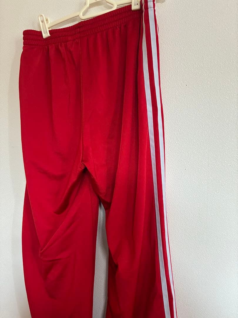 adidas レッド ジャージパンツ 赤