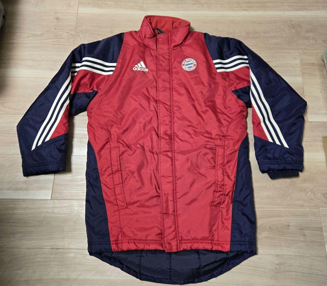 03-04 バイエルンミュンヘン adidas ダウンジャケット
