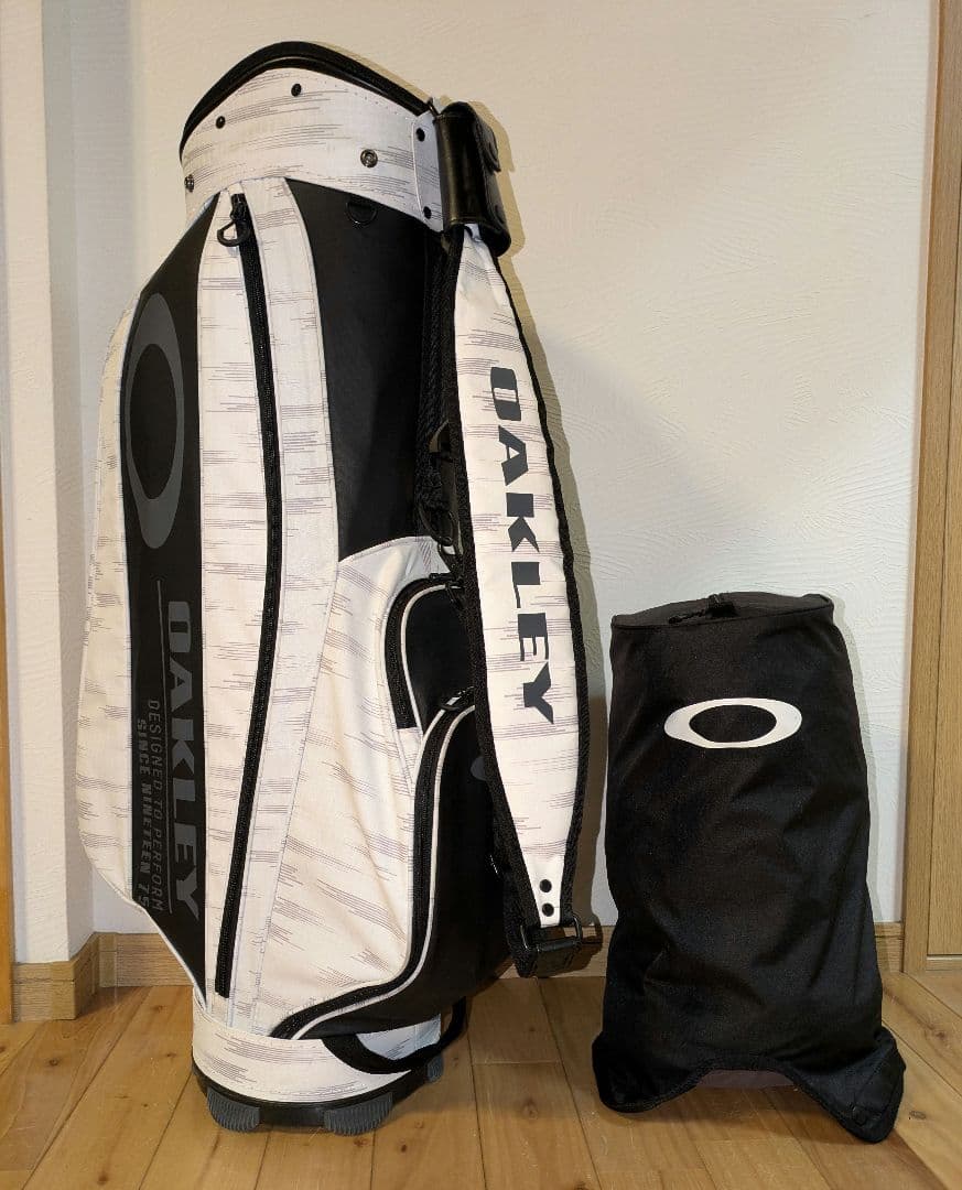 OAKLEY キャディバッグ 9.5型【中古商品】ホワイト系
