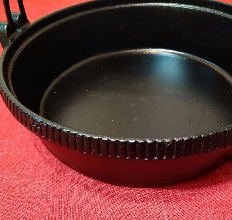 ⬛料亭の味をご家庭で⬛プロが選ぶ・深型鉄鋳物製２６cm深型【高級すき焼き１鍋 】