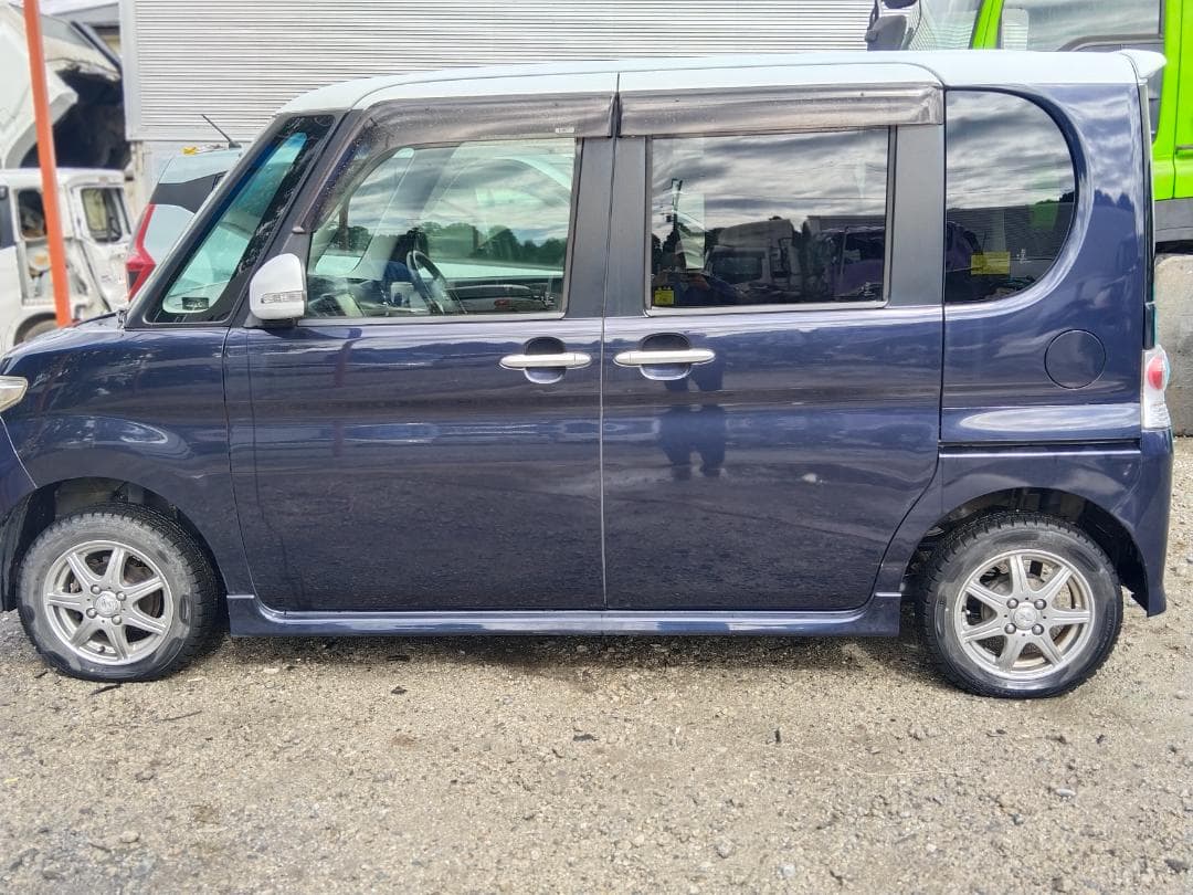DAIHATSU TANTO カスタム 車検 2027年11月