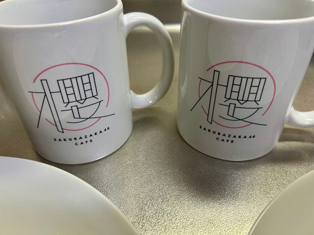 櫻坂カフェ　ロゴプレート　マグカップ　セット