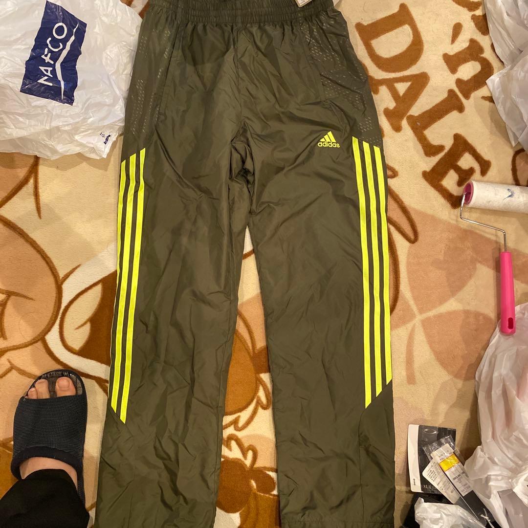 新品adidas AK607 ウィンドブレーカー 上下　M 　定価17,640円