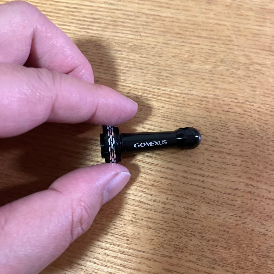 極美品　軽量　ダイワ用　カーボン　ダブルハンドル　ゴメクサス　スタンド　ブラック
