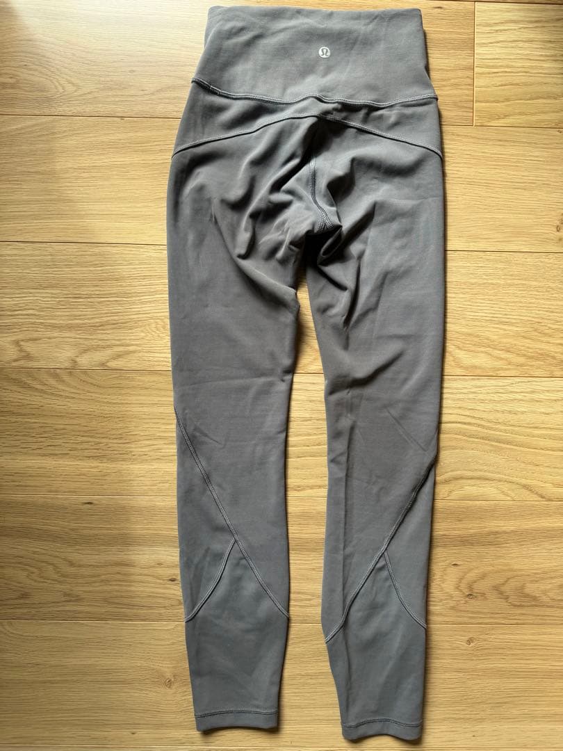 【 ルルレモン lululemon 】 レギンス グレー 匿名配送