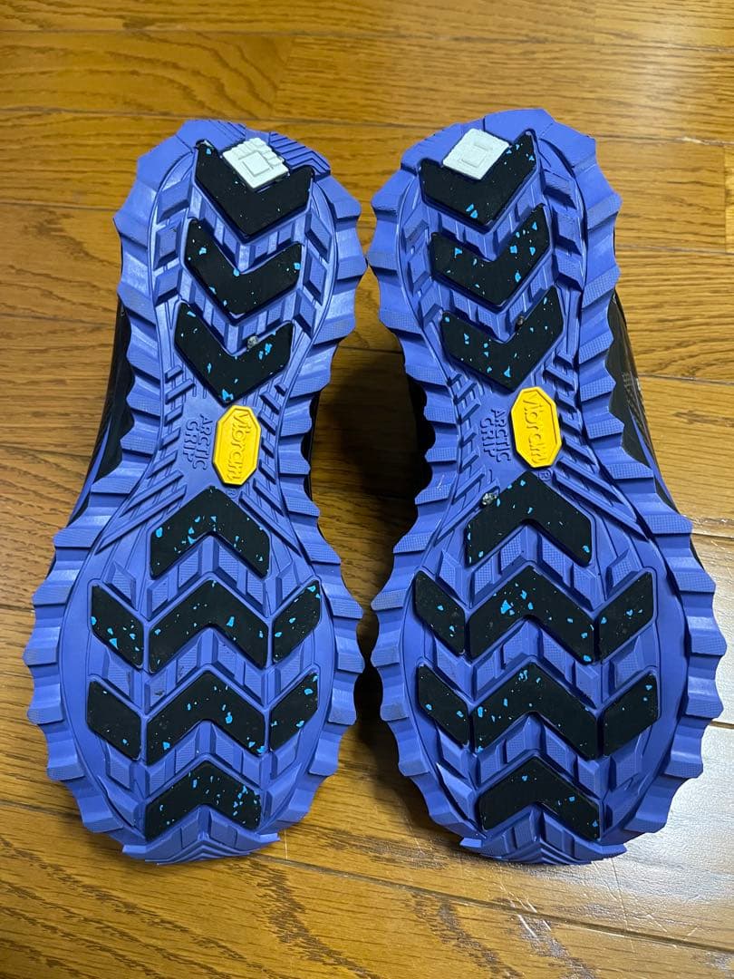 Saucony Endorphin スパイクシューズ ブラック/パープル　24㎝