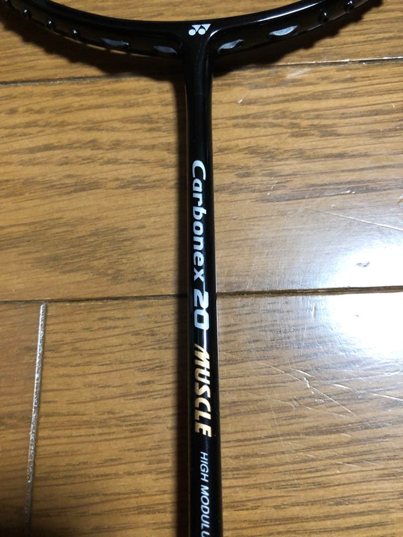 ラケット Carbonex 20 MUSCLE