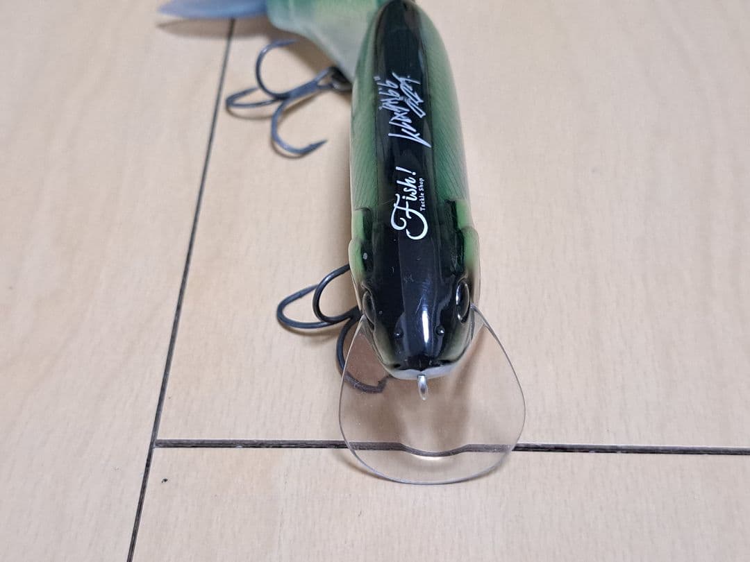 DRT　タイニークラッシュ　Fish！オリカラ ビッグベイト　美品　Vテール付き