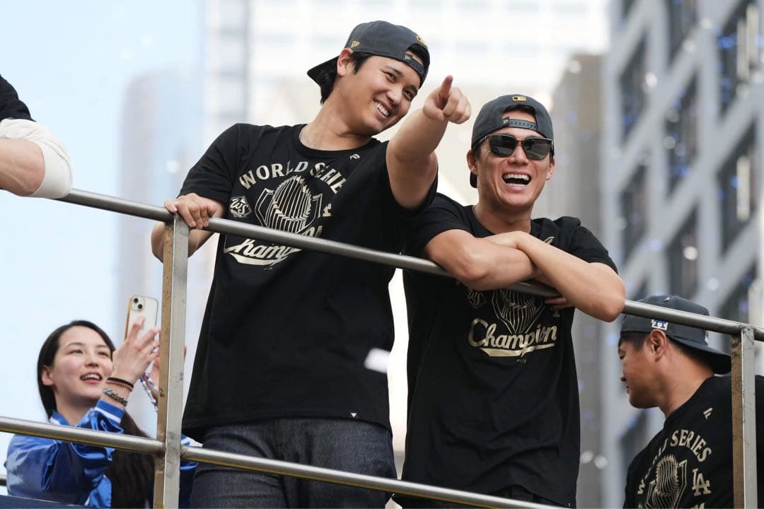 山本由伸 TシャツXL クリアファイル&号外