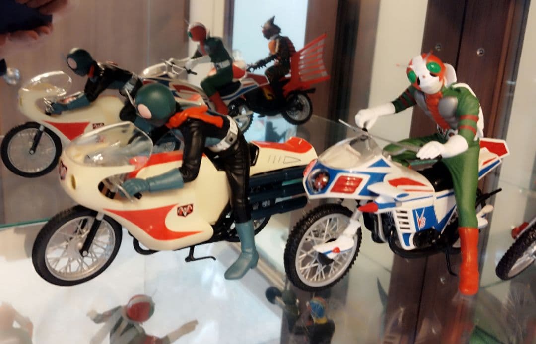 レア商品 仮面ライダー バイク ＆ フィギュア 3体 セット