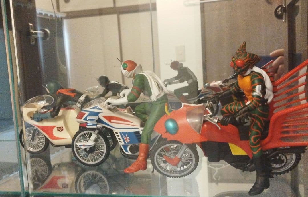 レア商品 仮面ライダー バイク ＆ フィギュア 3体 セット