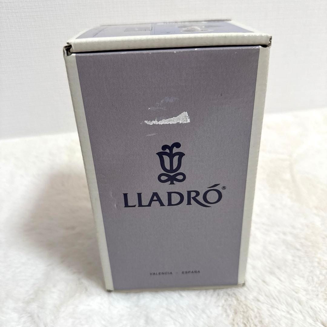 リヤドロ LLADRO 花と少女 綺麗な花ばかり　陶器人形　置物
