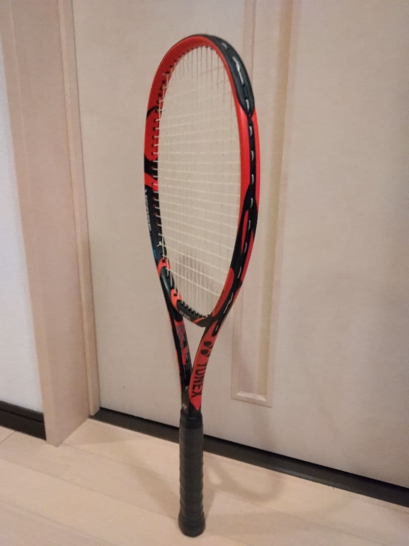 新品同様！YONEX VCORE Tour F97 硬式用テニスラケット