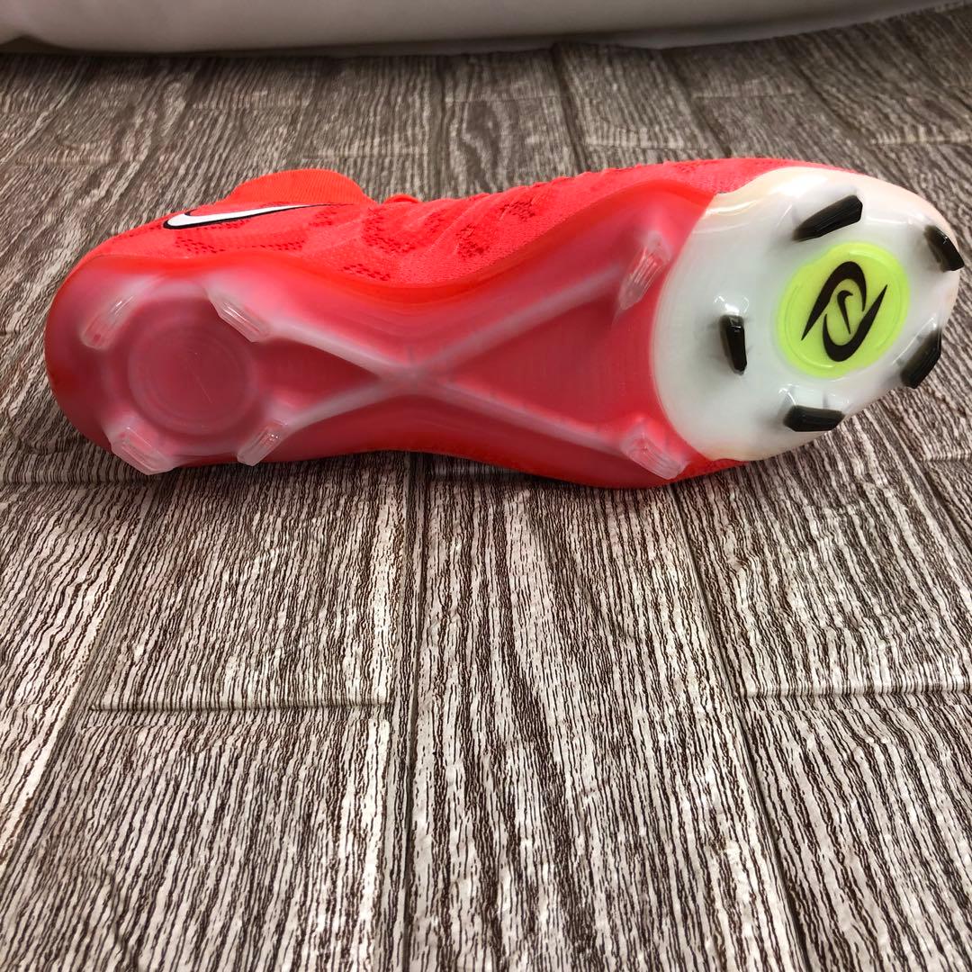 【美品】NIKE サッカースパイク　ファントム　ルナ　エリートFG 25cm
