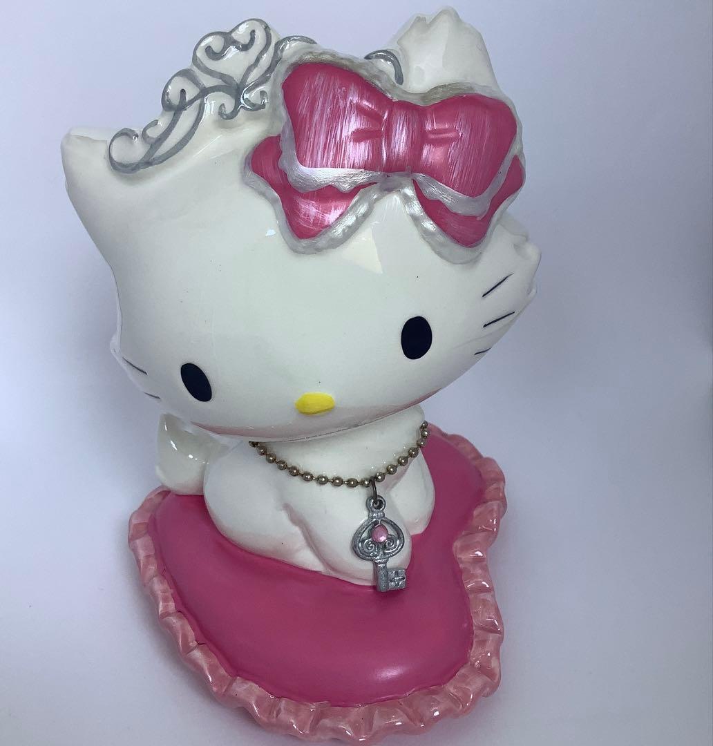 チャーミー　キティ　貯金箱