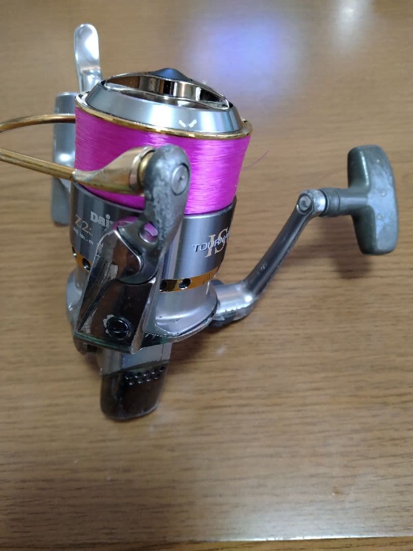 DAIWA トーナメント磯Z　2500LBD