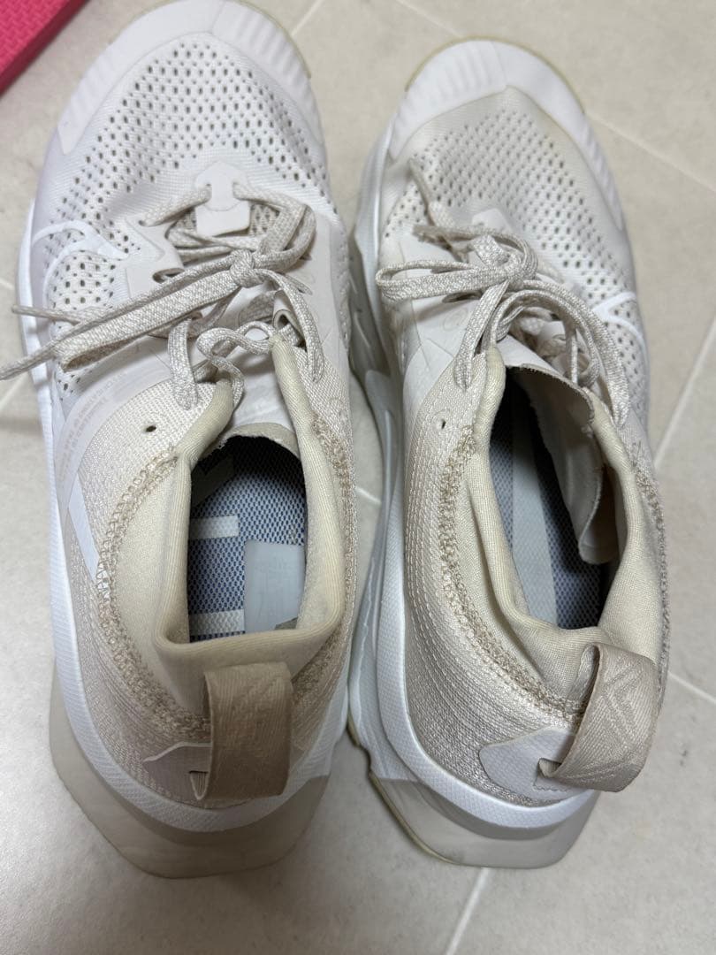 ナイキ ゼガマ メンズ トレイルランニングシューズNike サイズ27、5