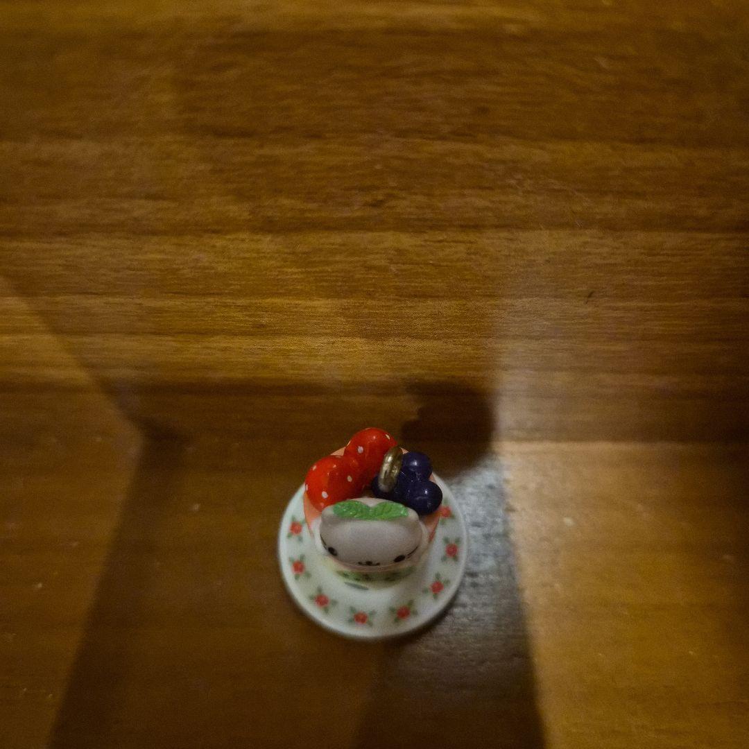 にゃんにゃんにゃんこ にゃんこレストラン フルーツパフェ
