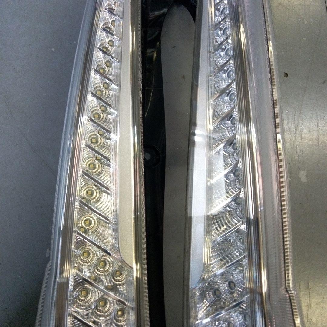 ムーヴ テールランプ　LA100S　 全クリア黄ばみ無し　LED