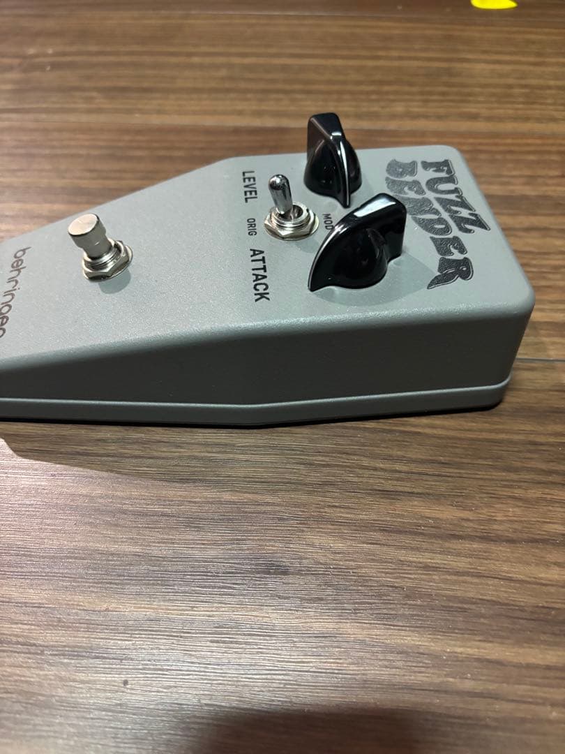 Fuzz Bender ギターエフェクター　ベリンガー