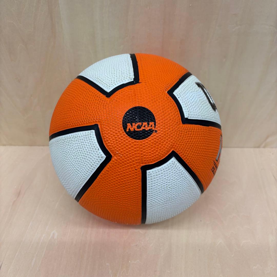 ボール Wilson NCAA KILLER CROSSOVER 28.5