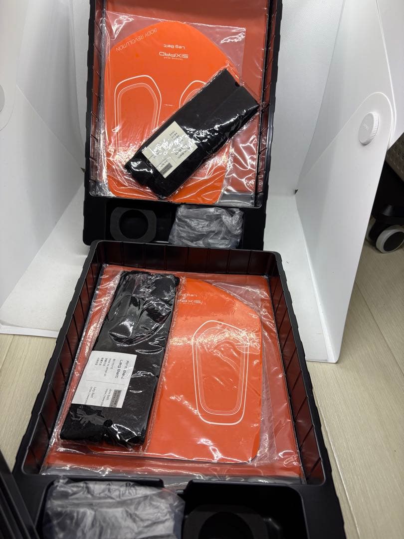 【超美品】SIXPAD レッグベルト 2箱セット(ジェル追加)