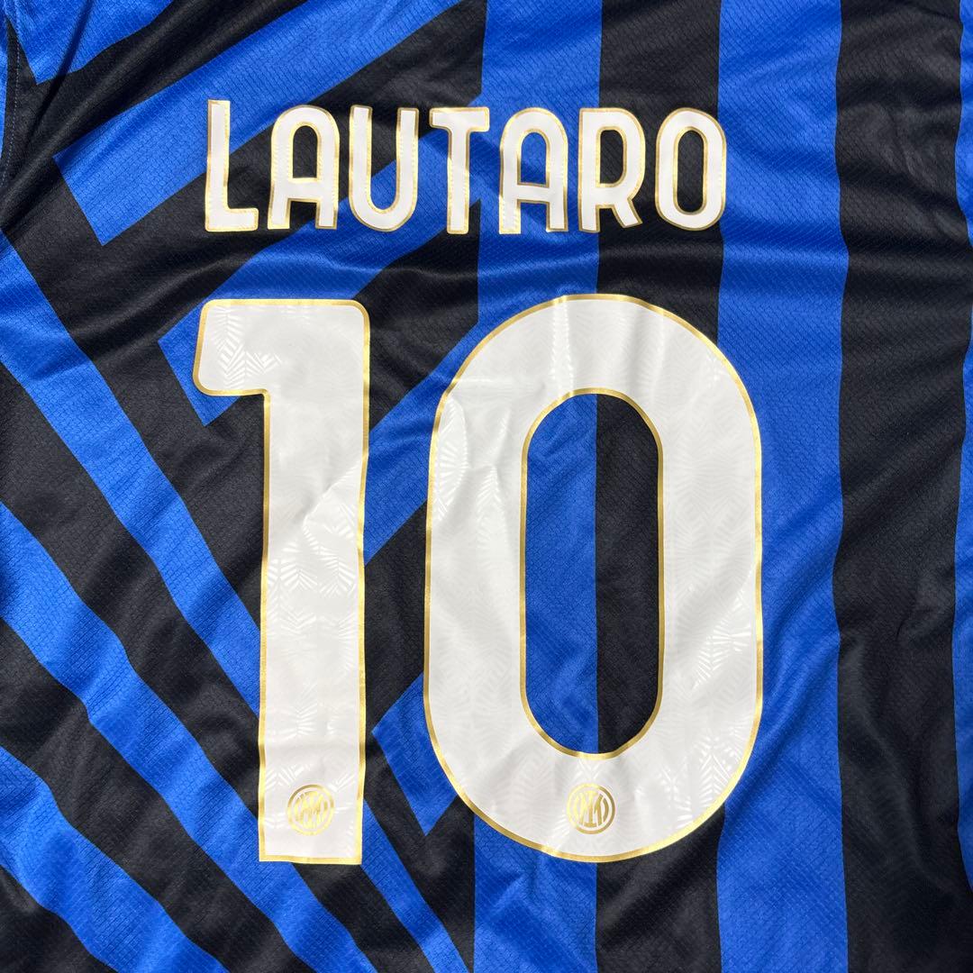 インテル・ミラノ Lautaro 10 シャツ
