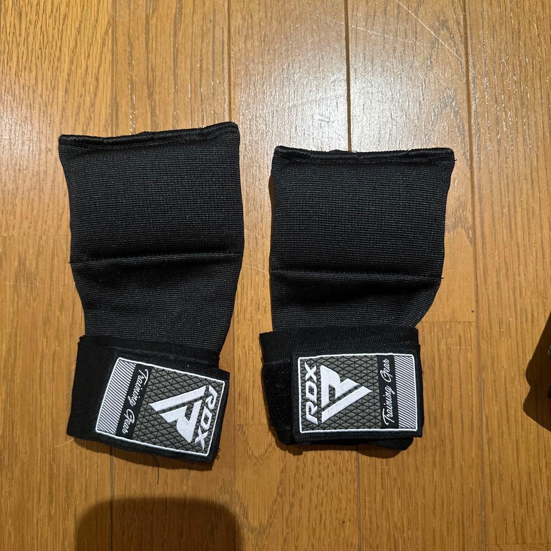 BODYMAKER ボクシンググローブ 14oz ブラック　簡易バンテージ付き