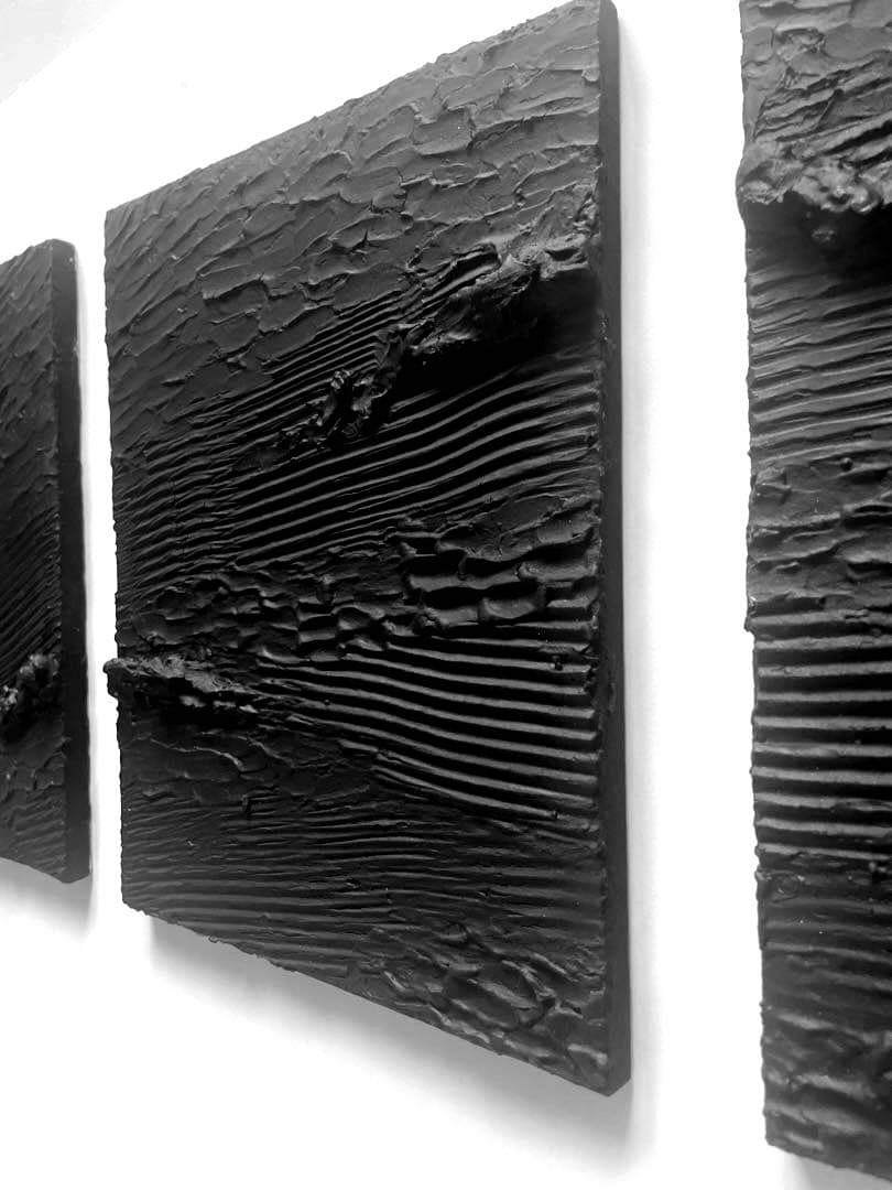 黒のテクスチャーアート 3枚組｜F3抽象画　インテリア　絵画　現代アート　北欧