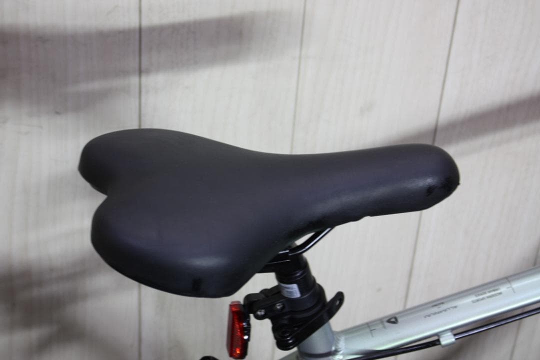 K*n様 美品！CORE CHAPTER 700C アルミ シマノ7速 470m