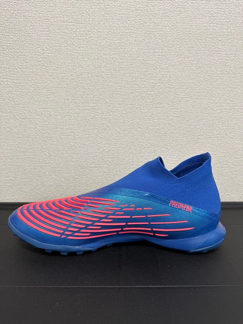 adidasサッカートレーニングシューズ　プレデターエッジ.1 TF 28cm