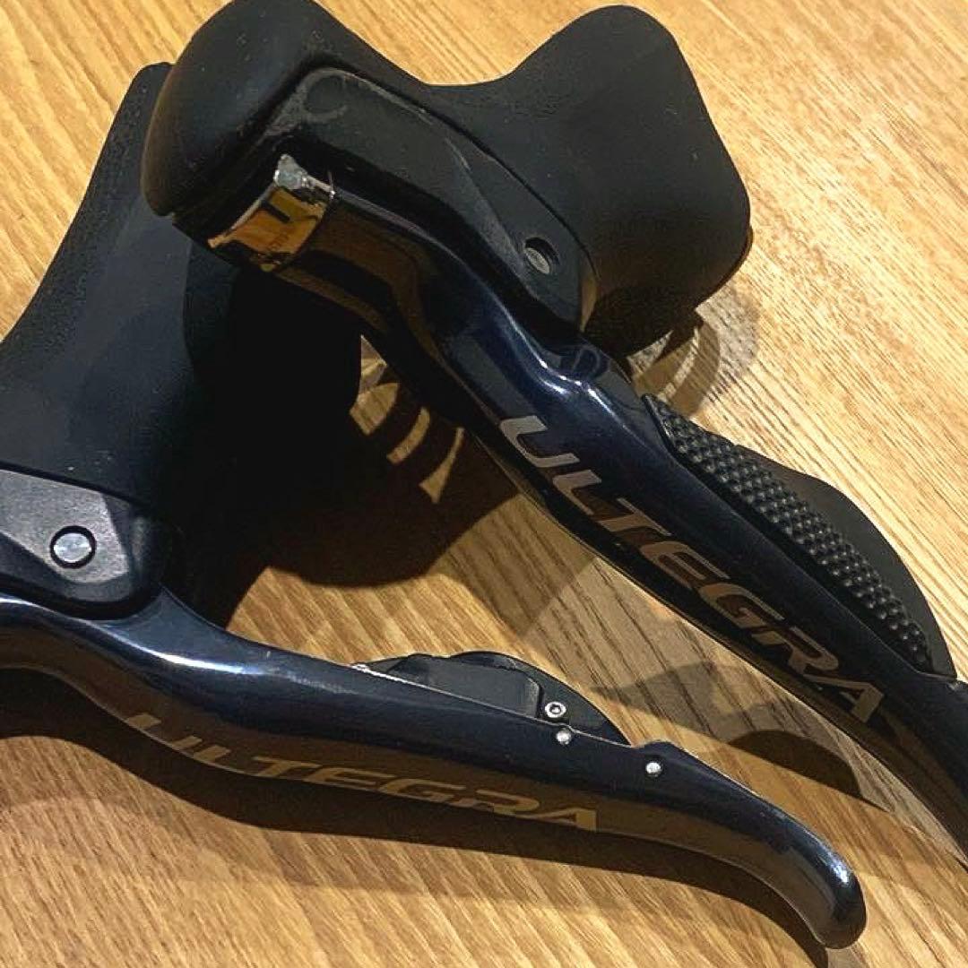SHIMANO ST-6770 Di2 STIレバー ブラケットカバー交換済