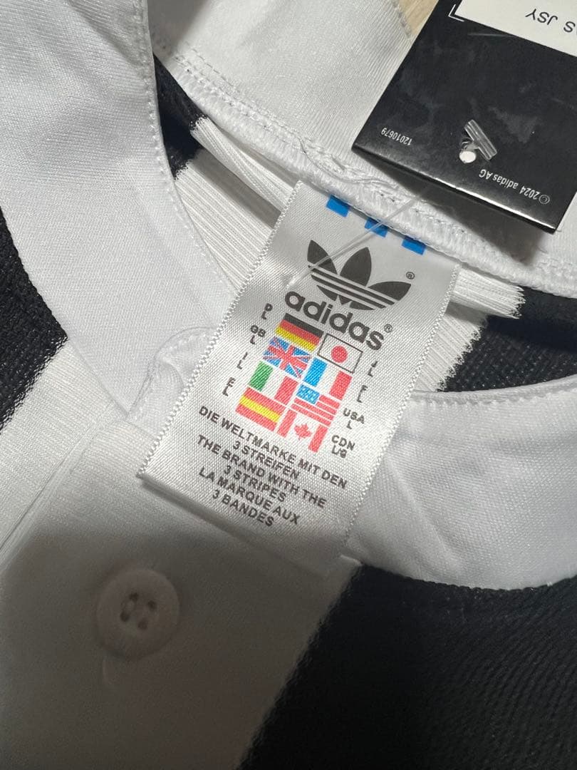 Newcastle United adidas シャツ　復刻ユニ　新品タグ付き