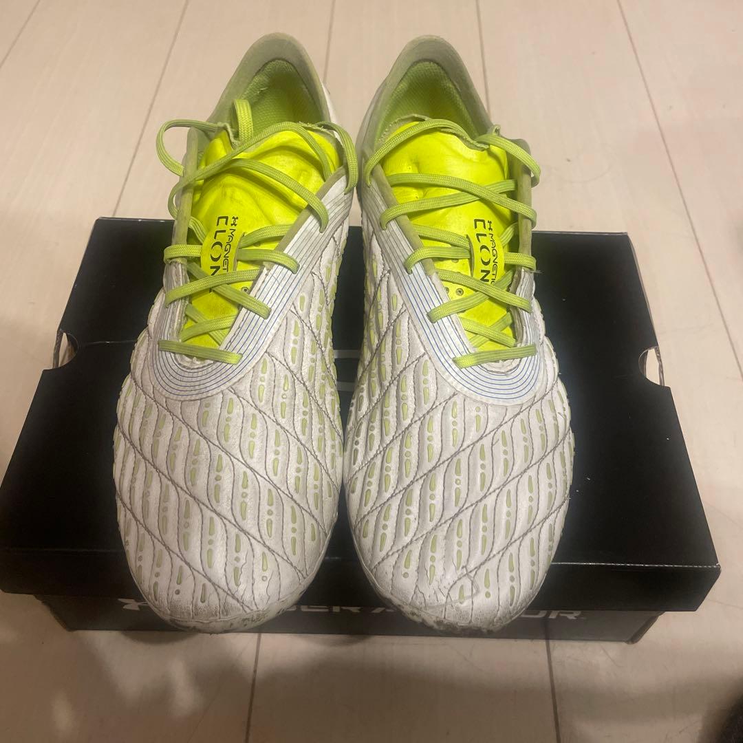 Under Armour サッカーシューズ スパイク　白26.5cm