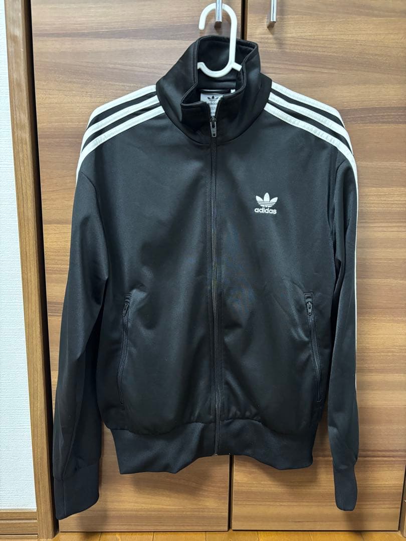adidas originals 黒ジャージ上下セット